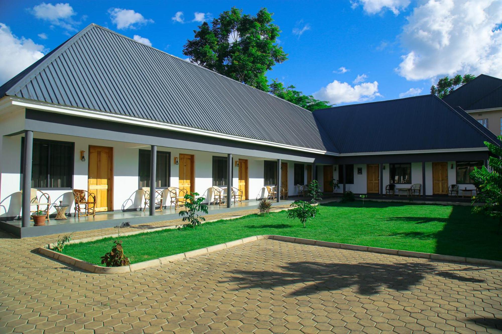 Hakuna Woga Inn Arusha Ngoại thất bức ảnh